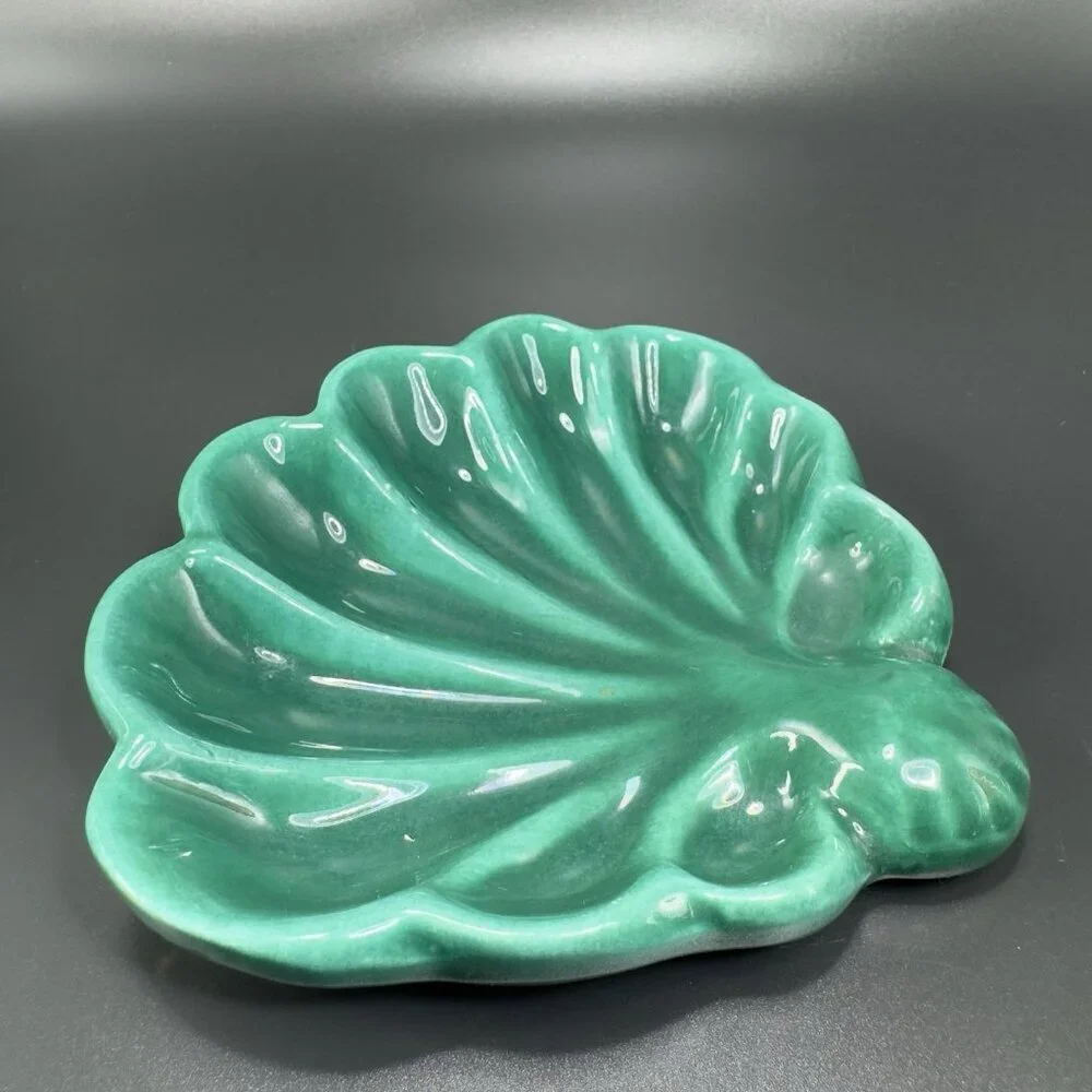 Hand Made USA Pottery Stoneware Green Shell Dish‎ Soap Holder Trinket Dish VTG